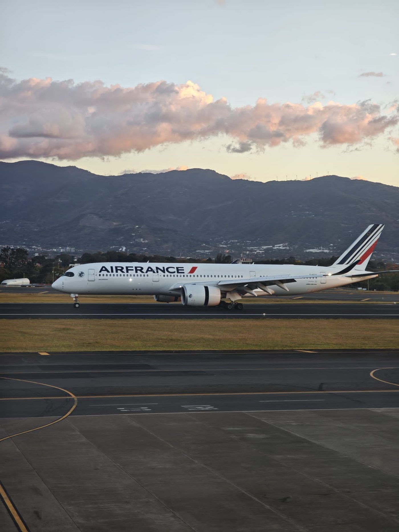 Abflug ins Abenteuer – Air France A350